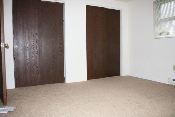 106 Crescent Drive TownHomes - Photo 3 of 10