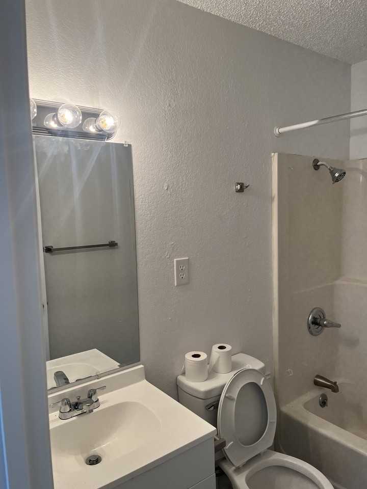 BC 3261 - Photo 4 of 7