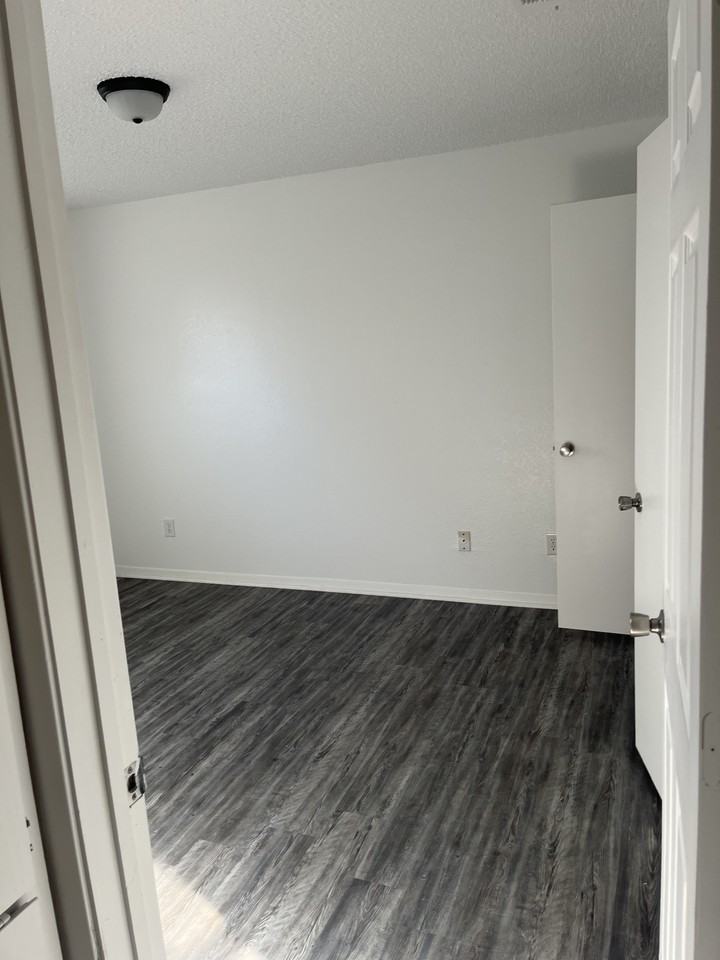 BC 3261 - Photo 7 of 7