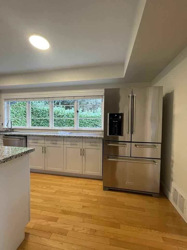 1310 29th St - Photo 6 of 20