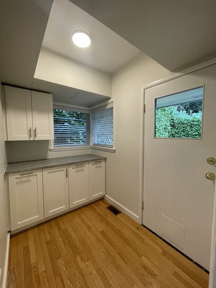 1310 29th St - Photo 7 of 20