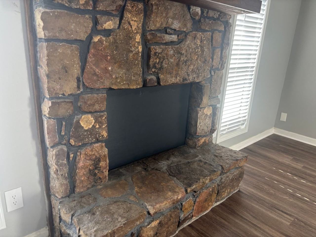 5756 Crievewood Dr - Photo 5 of 41