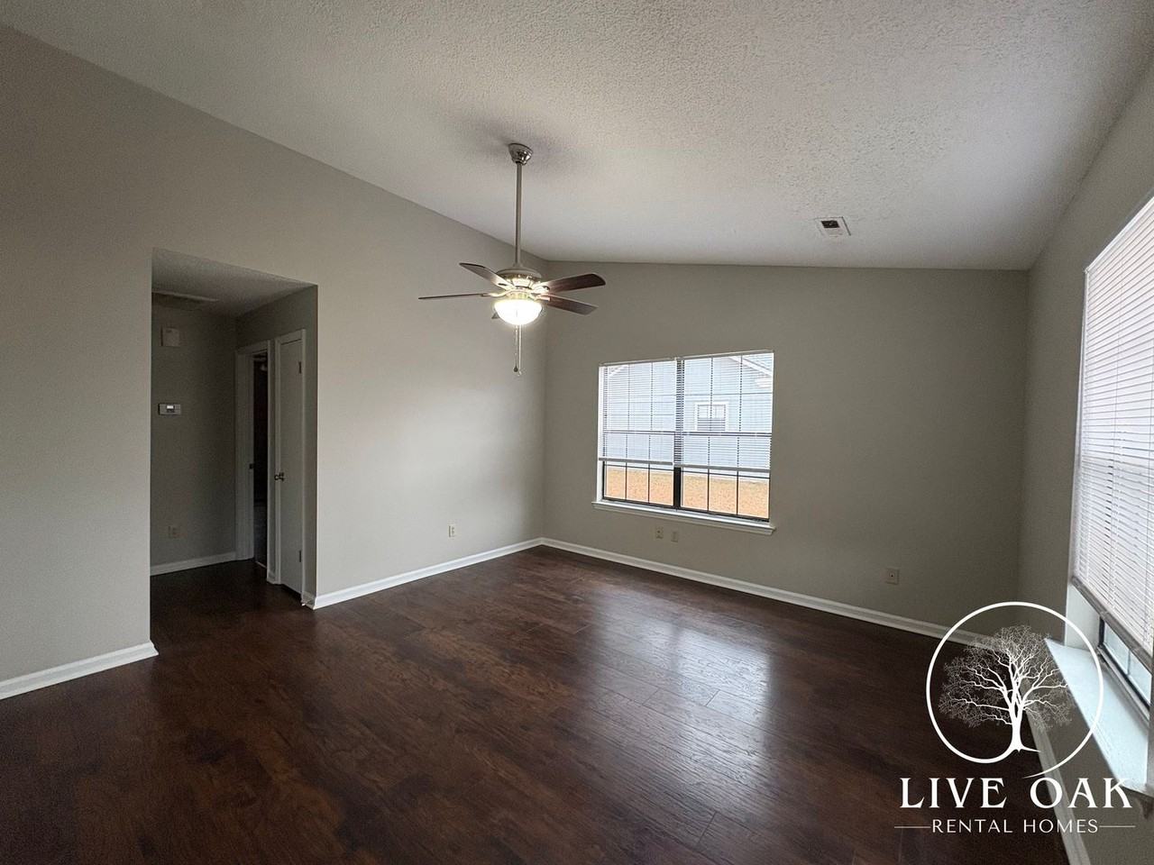 1308 Forest Lake Dr - Photo 2 of 8