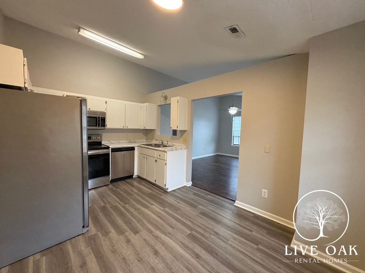 1308 Forest Lake Dr - Photo 3 of 8