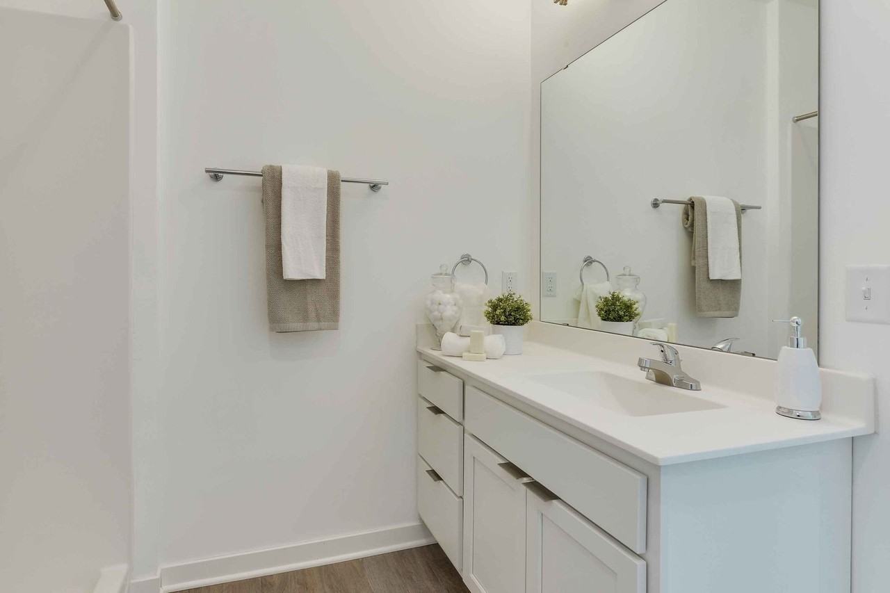 2015 Lyndale Ave. S. - Photo 2 of 23