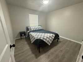 featured image of 230 N Johnston St