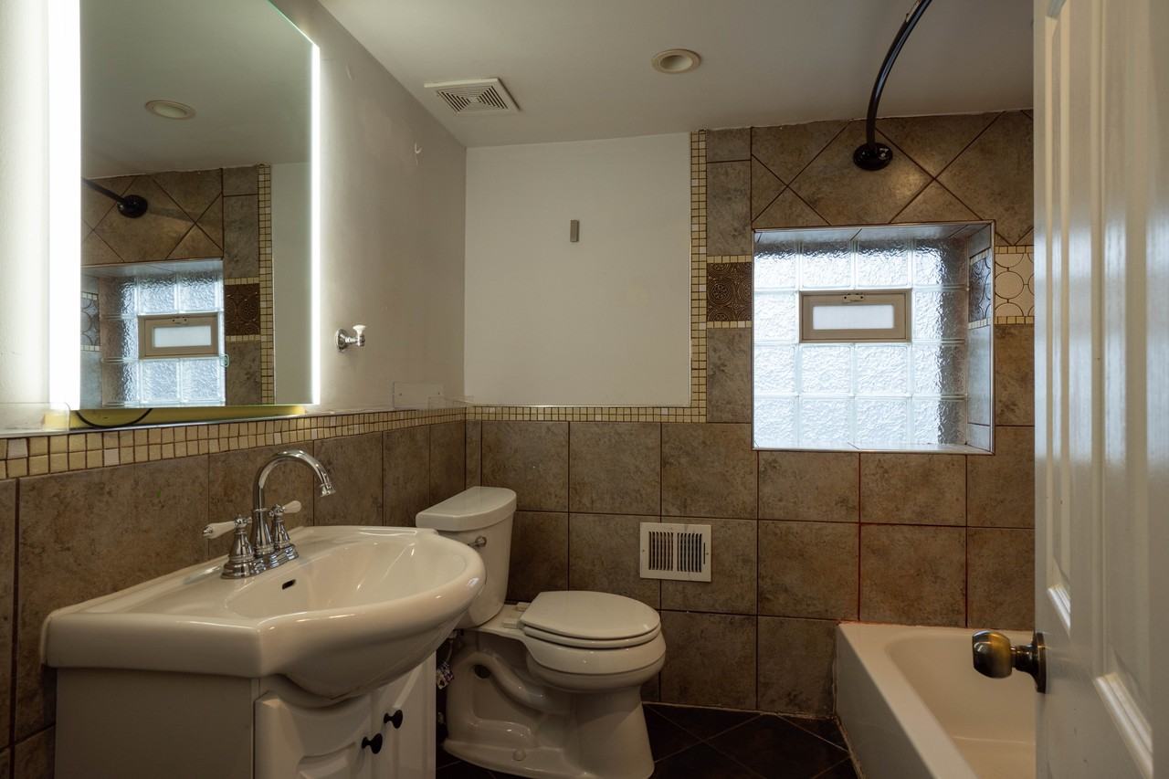 2324 North 74th Court - Photo 3 of 7