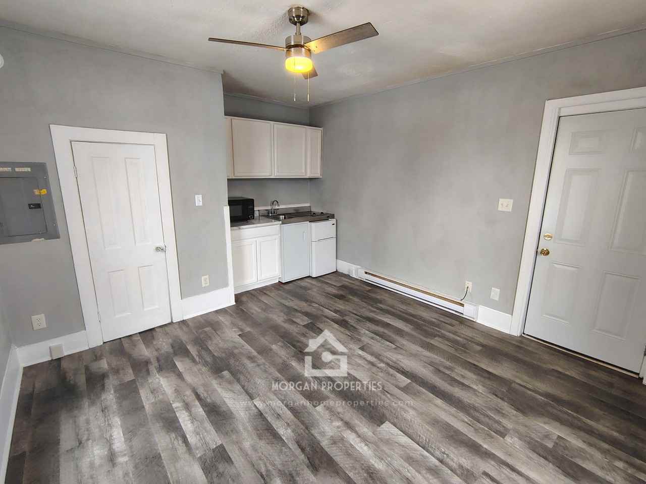 725 1/2 W 8TH ST - Photo 2 of 3