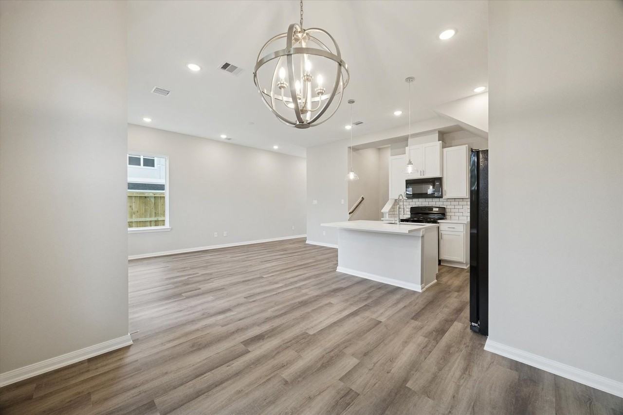 211 Clark Meadows Ln - Photo 6 of 30