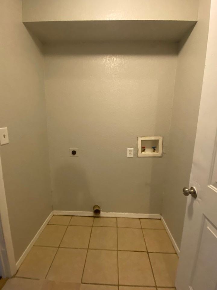 717 Nw 110th St - Photo 3 of 19