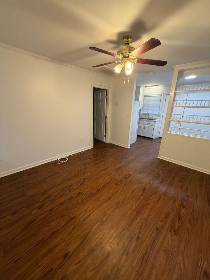 8838 Deerwood Dr - Photo 4 of 4