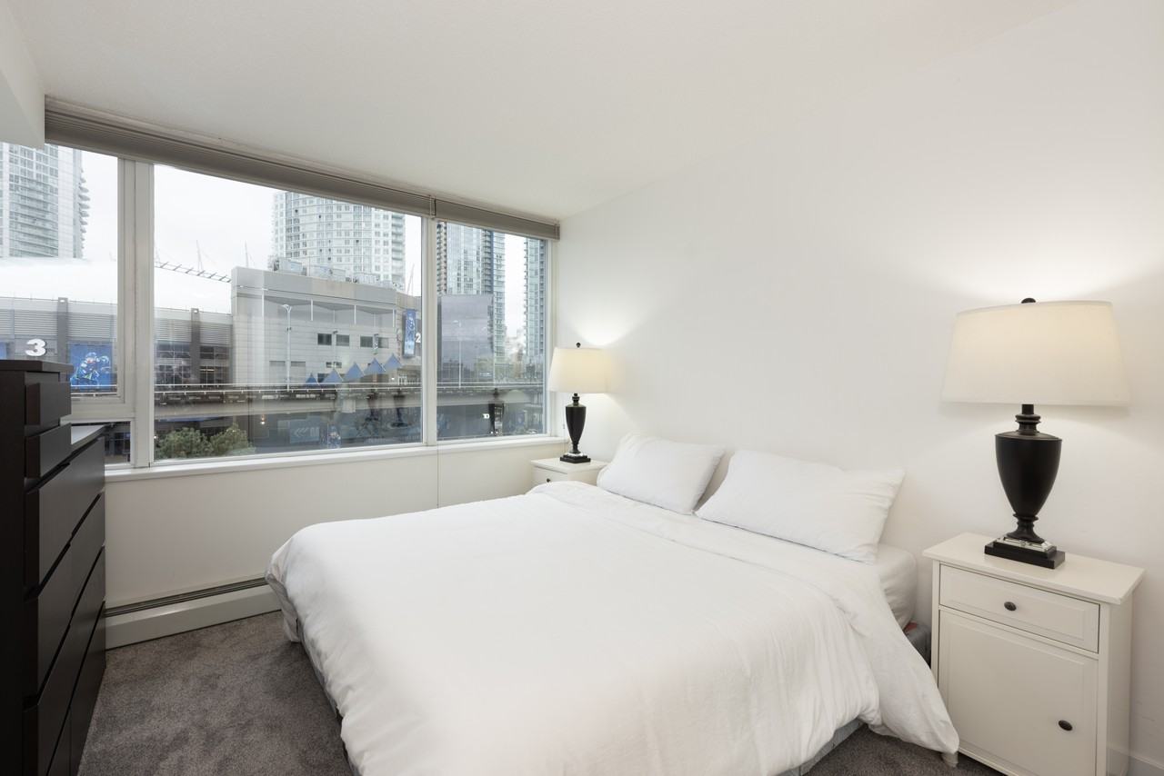 688 Abbott Street - Photo 3 of 23