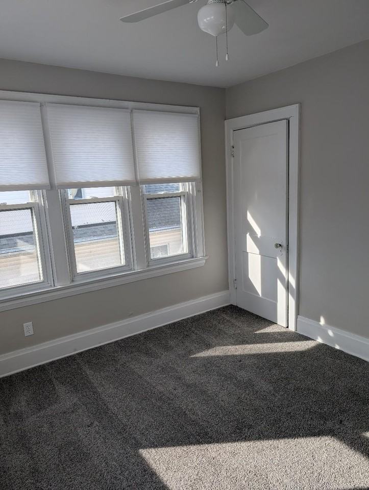 3307 Elizabeth St - Photo 7 of 15