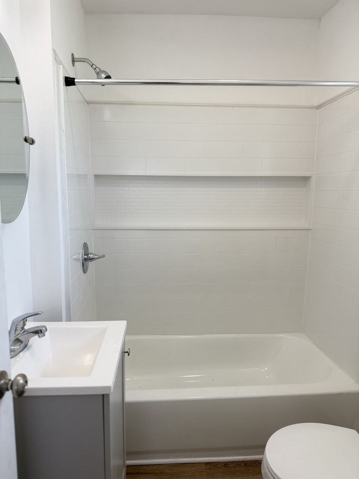 1348 Byrd Ave #4 - Photo 5 of 9