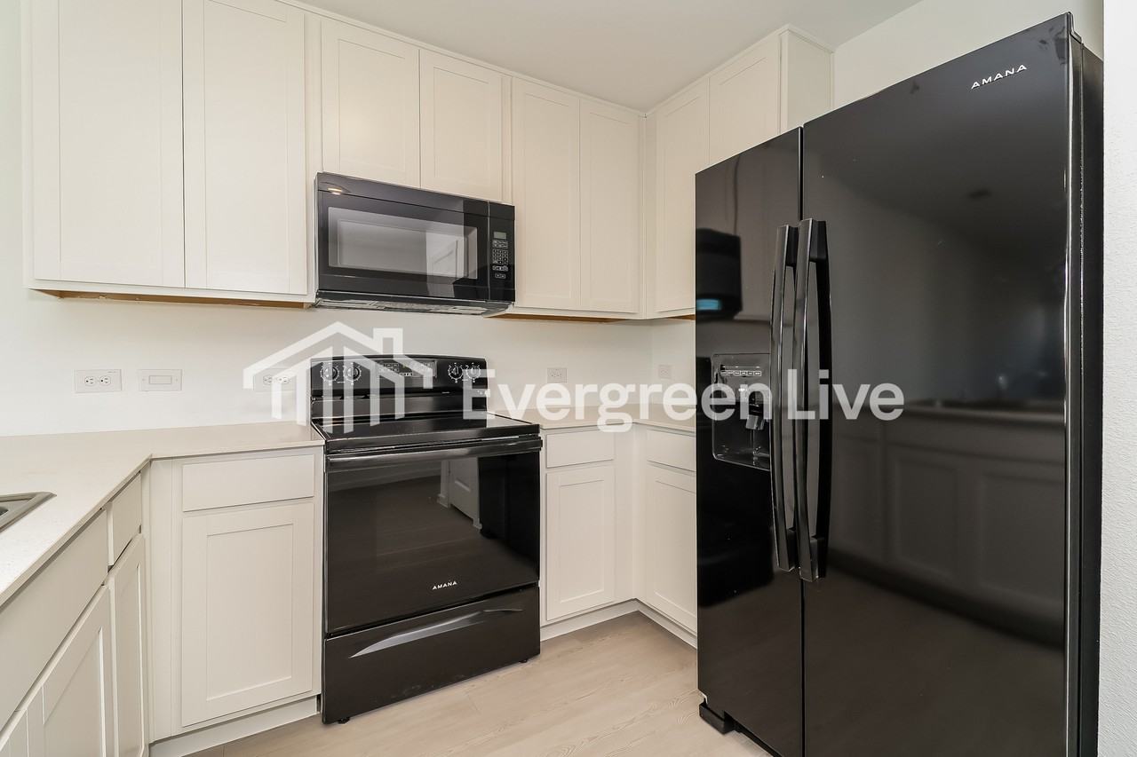 200 Sycamore Pl - Photo 6 of 15