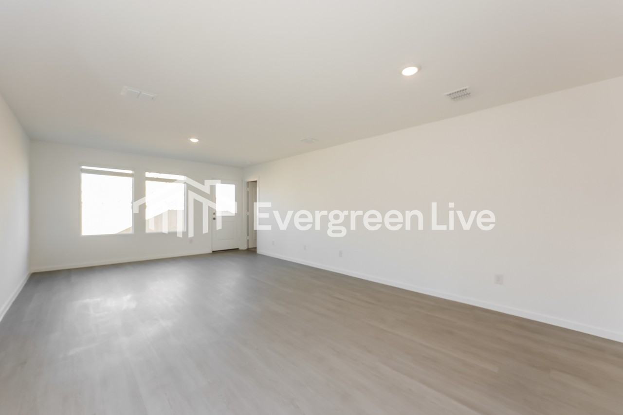 1649 Stellar Sea Ln - Photo 3 of 15