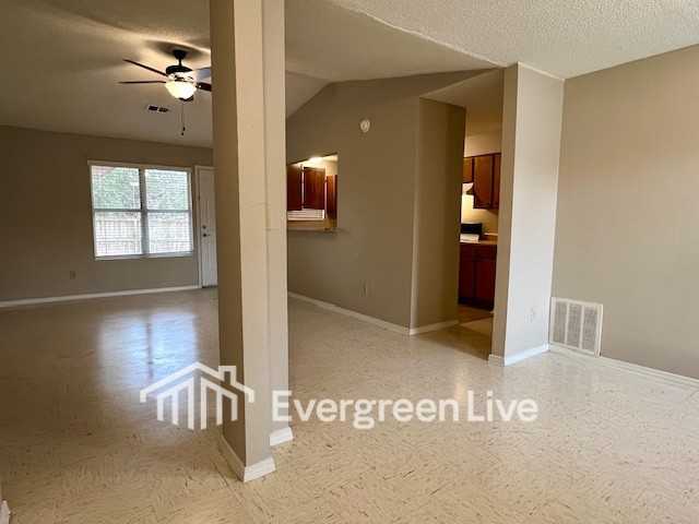 107 Jardin Ct - Photo 2 of 21