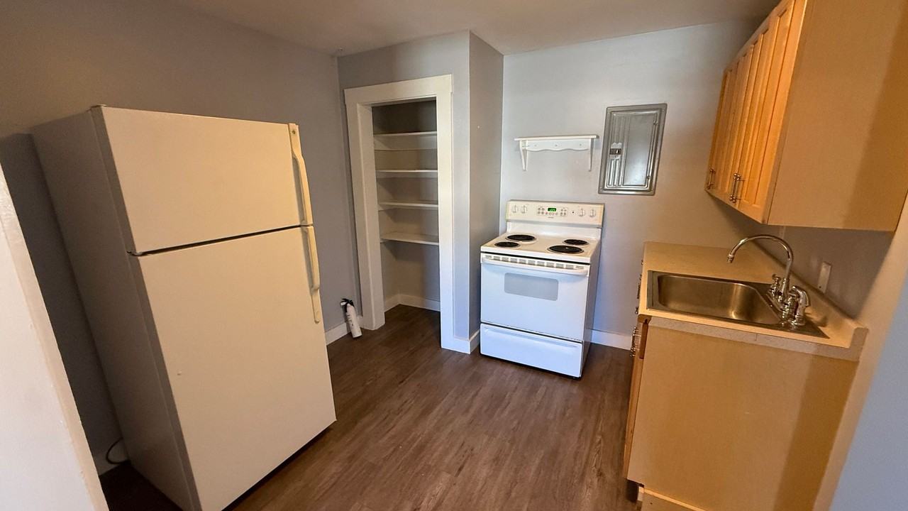 70 Main St Apt C1 #C1 - Photo 6 of 18