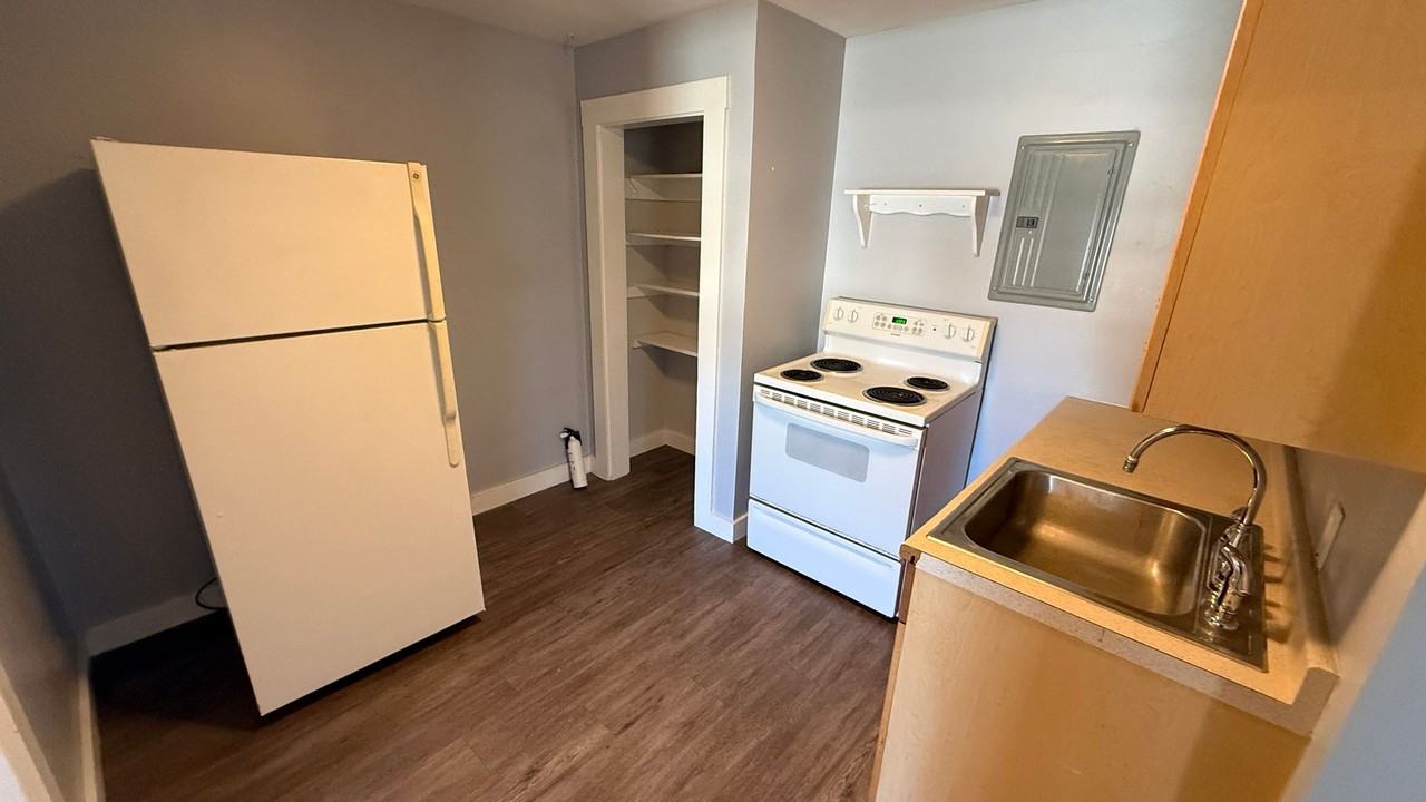 70 Main St Apt C1 #C1 - Photo 7 of 18