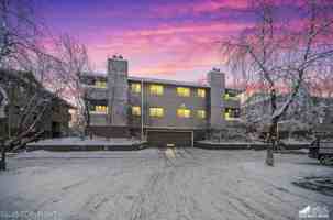 featured image of 4221 Folker St