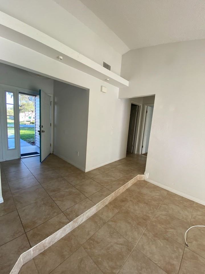 1778 Belspring Ave - Photo 7 of 19