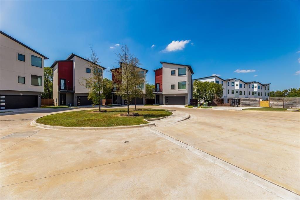 1417 Kramer Ln ##9 - Photo 4 of 40