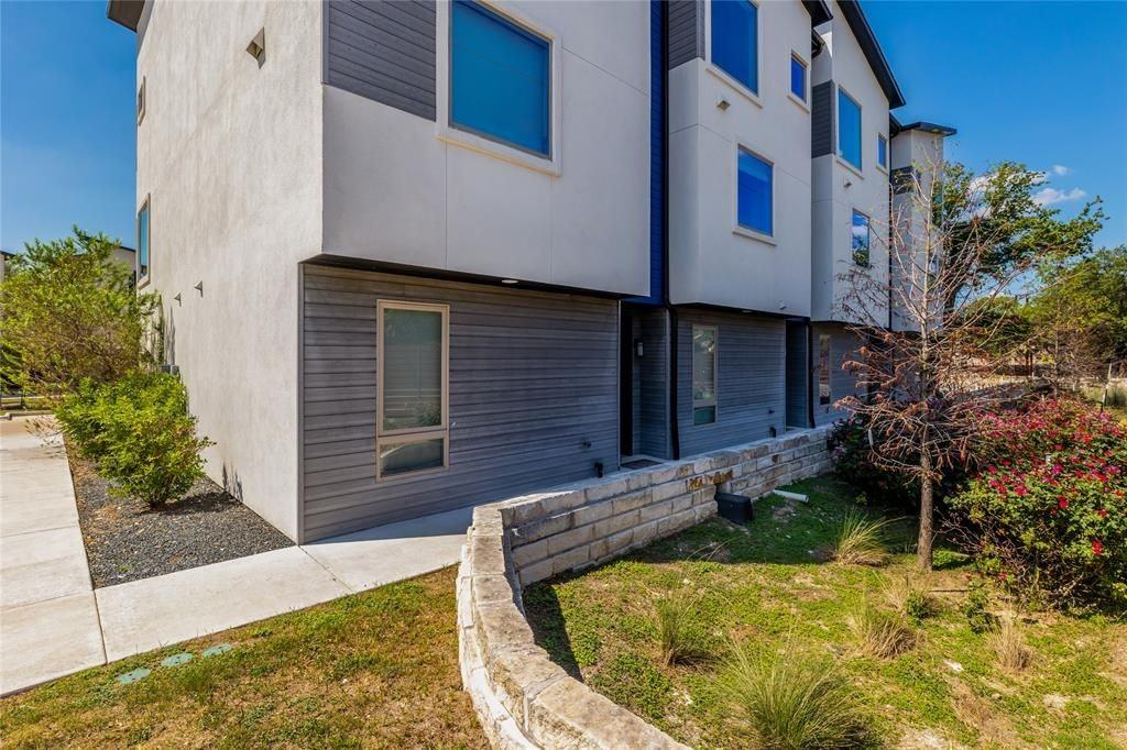 1417 Kramer Ln ##9 - Photo 5 of 40