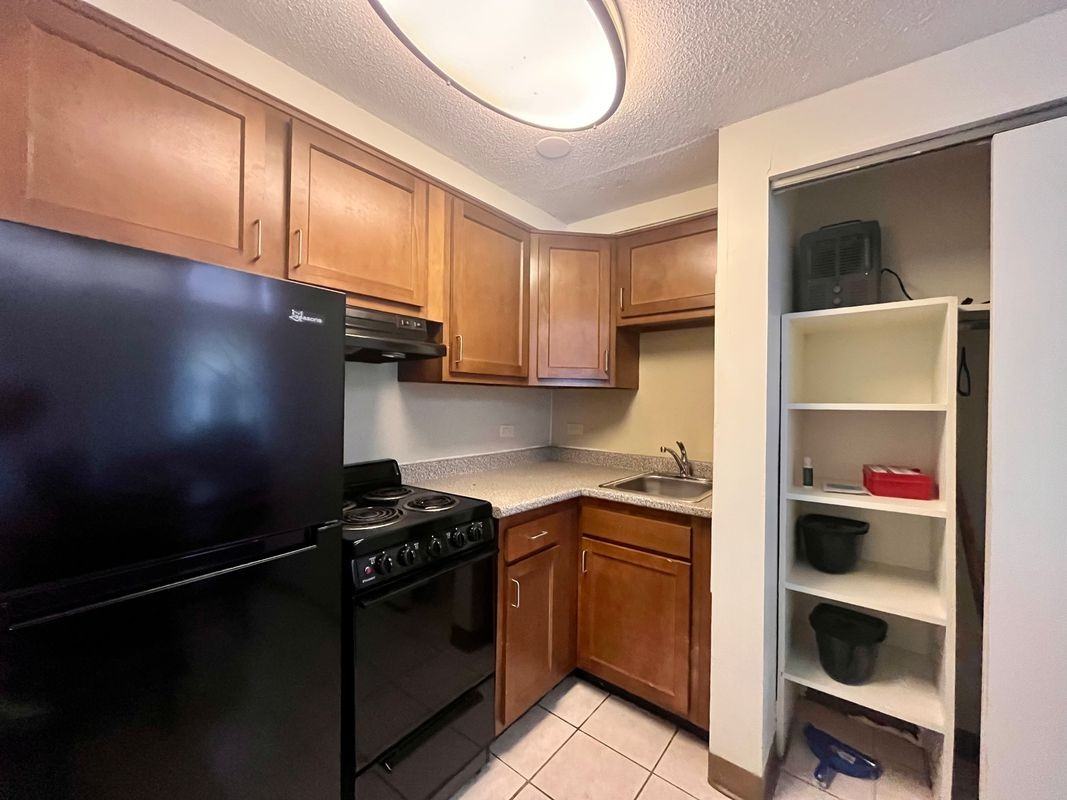 460 Charles St ##110 - Photo 7 of 13