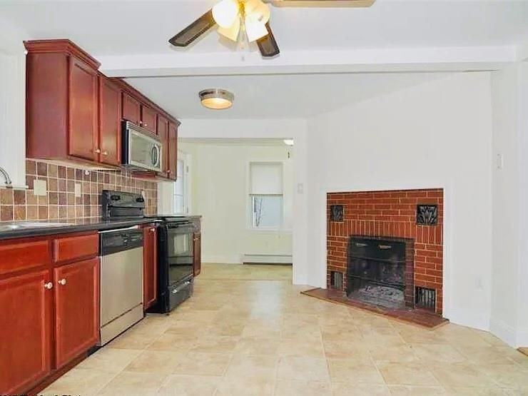 1 Hodsell St - Photo 6 of 9