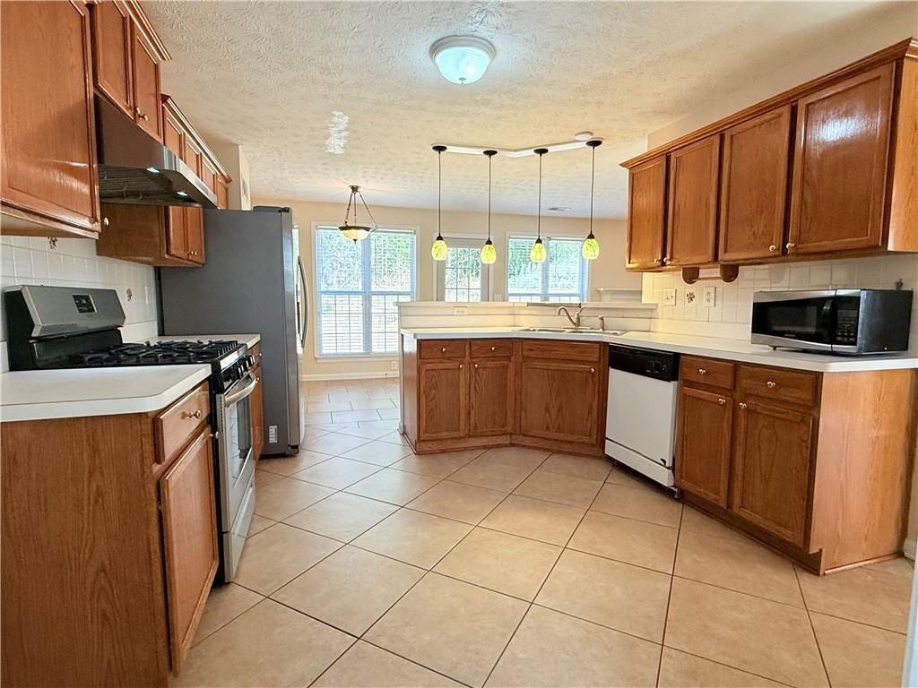 975 Brushy Creek Ct - Photo 7 of 22