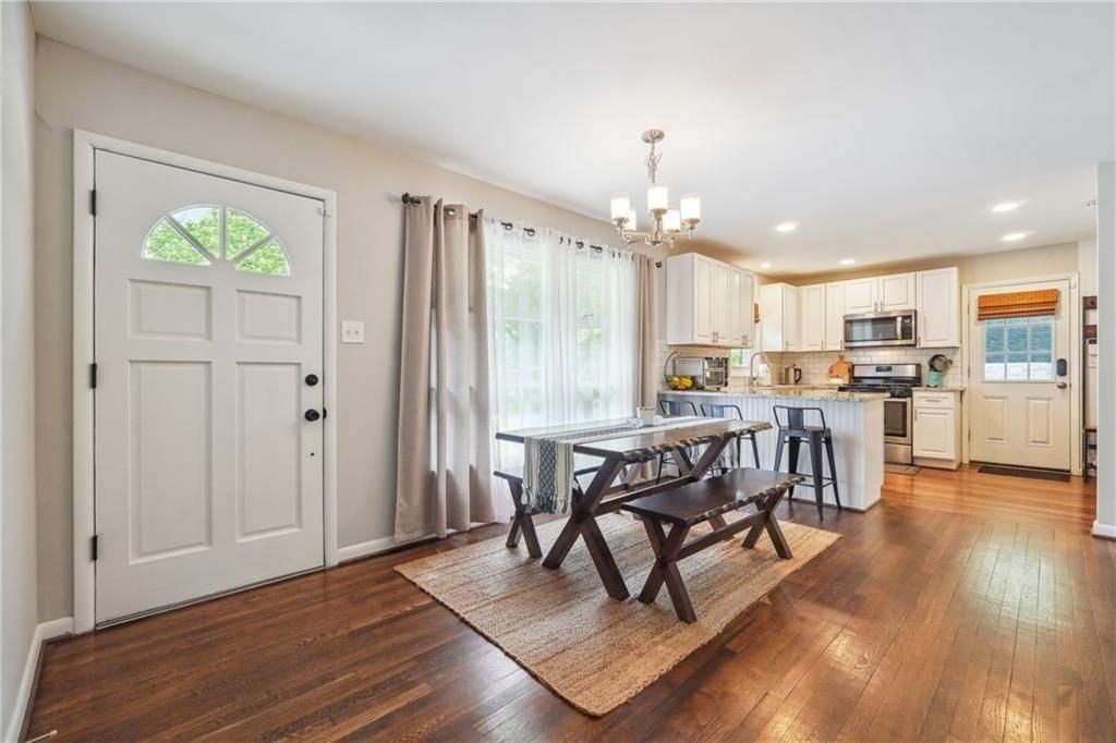 3483 Glensford Dr - Photo 3 of 24