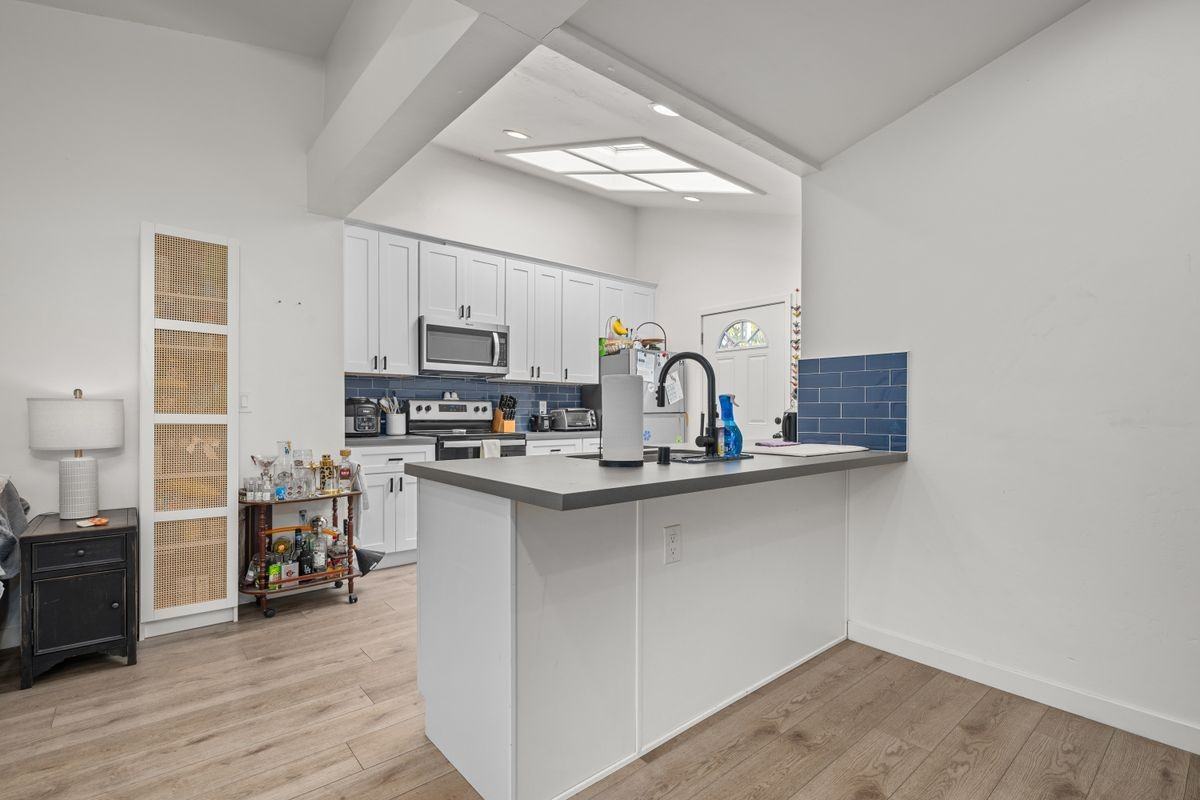 5369 Saxon St - Photo 7 of 25