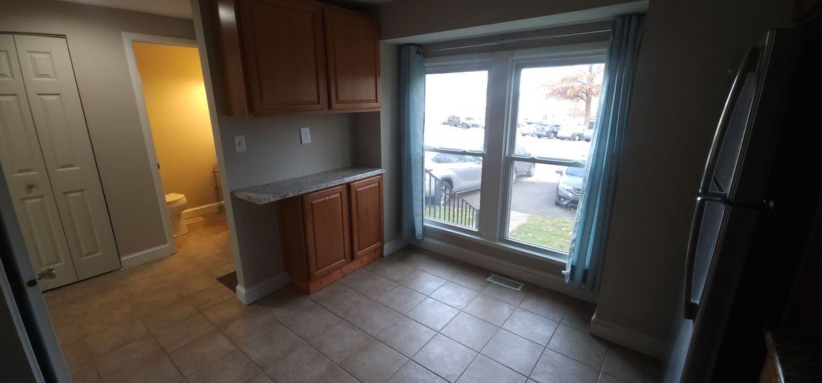 7886 Marioak Dr - Photo 2 of 41