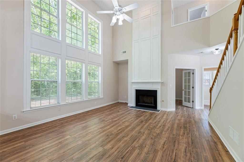 100 Hawnley Trce - Photo 3 of 16