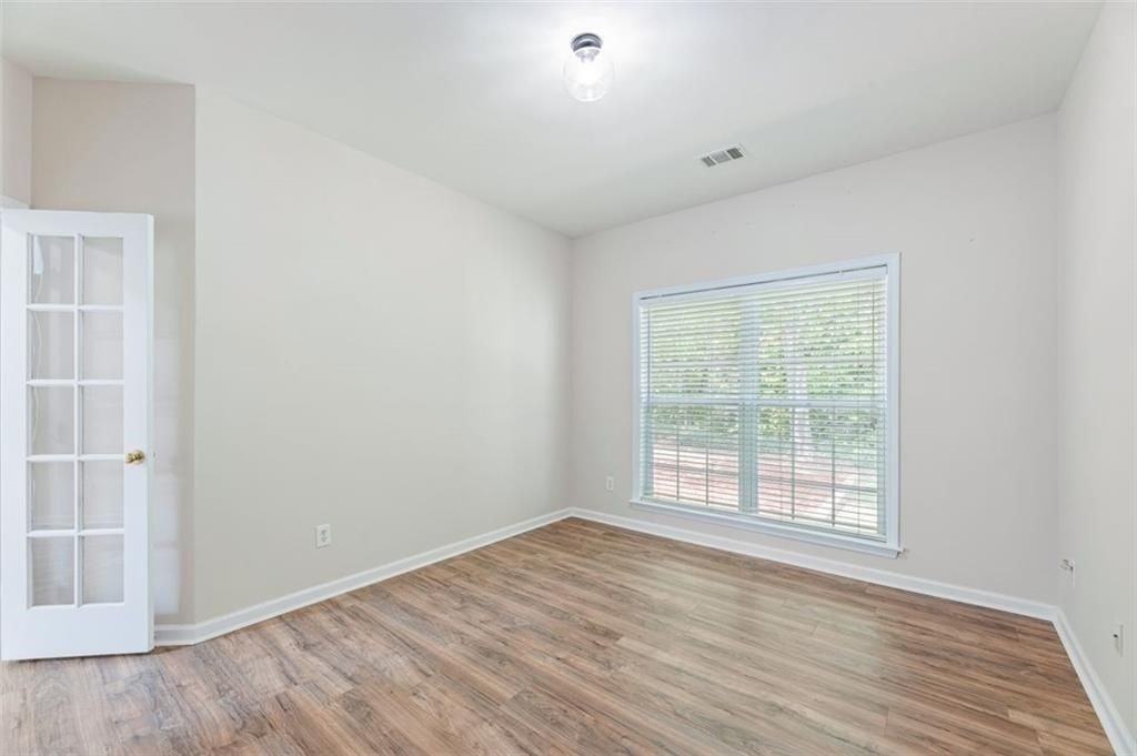 100 Hawnley Trce - Photo 7 of 16