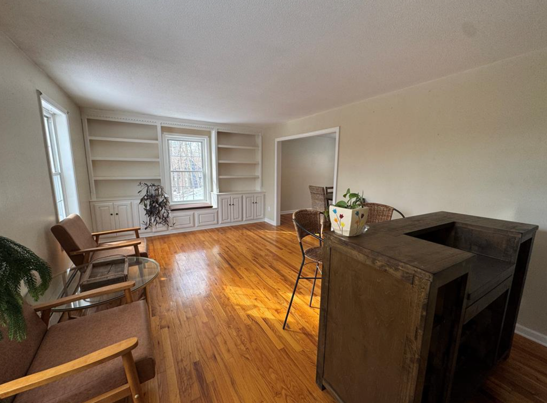 237 Chestnut Hill Rd - Photo 5 of 38