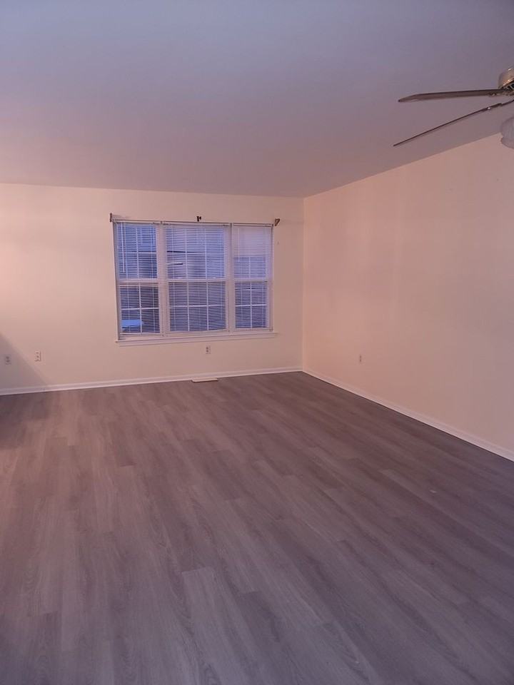 18 Laxford Dr - Photo 6 of 15