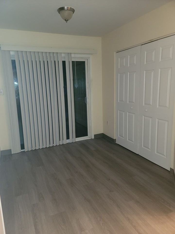 18 Laxford Dr - Photo 7 of 15