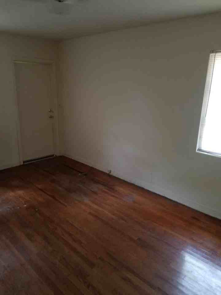 524 E Jennings St - Photo 4 of 11