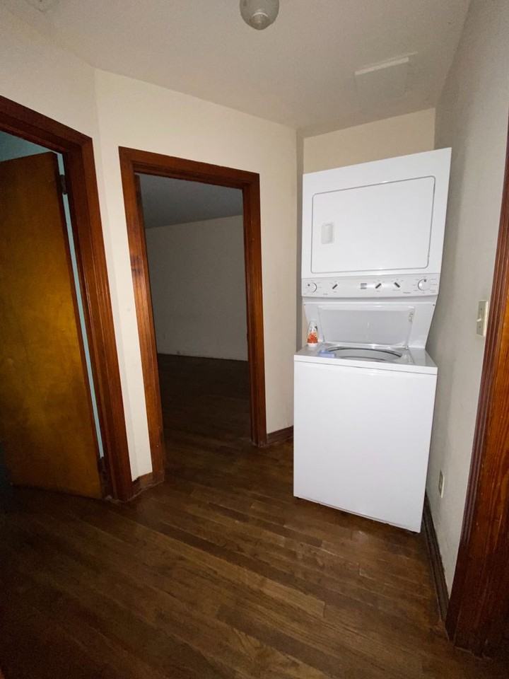 524 E Jennings St - Photo 7 of 11