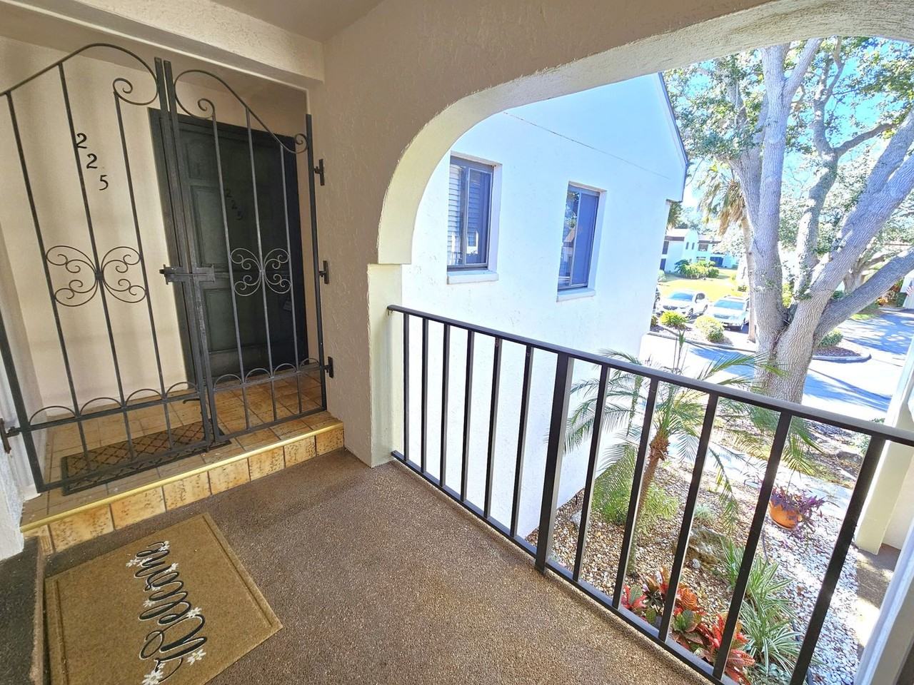 812 Capri Isles Blvd #225 - Photo 3 of 43