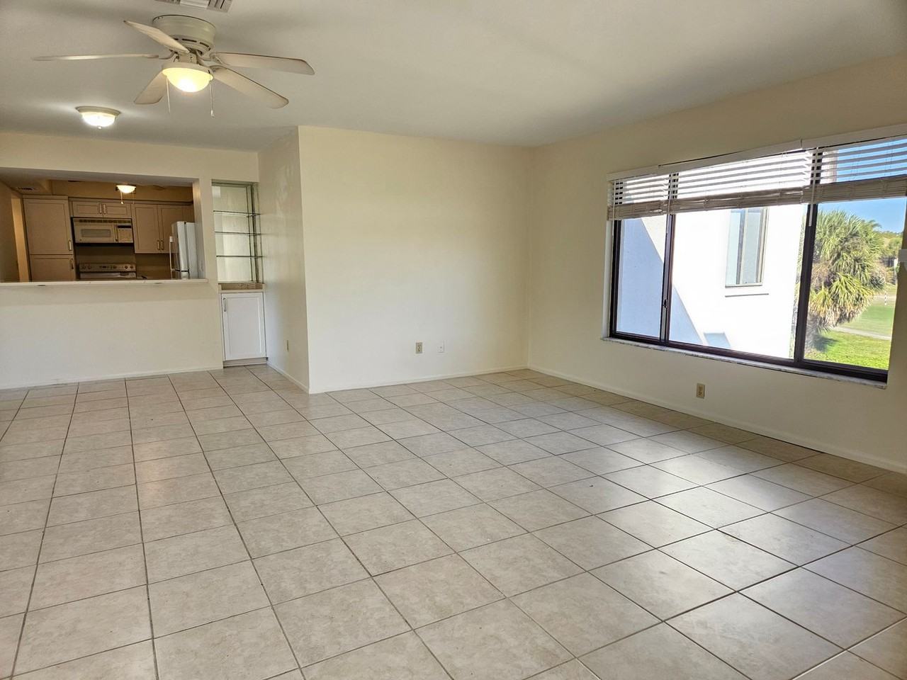 812 Capri Isles Blvd #225 - Photo 7 of 43