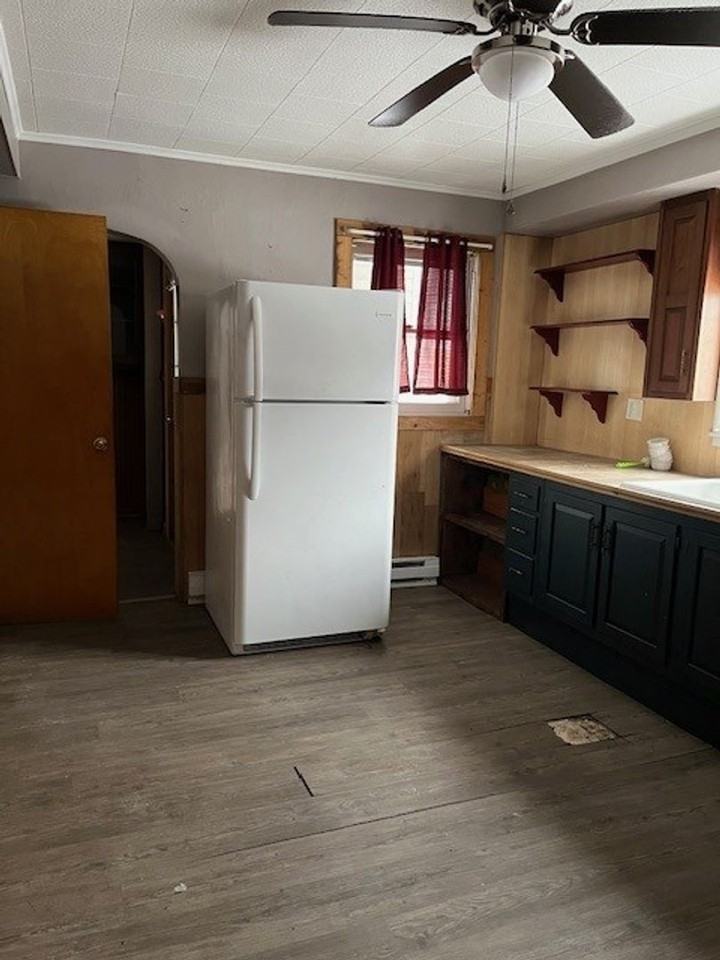 2 W Center St - Photo 6 of 17