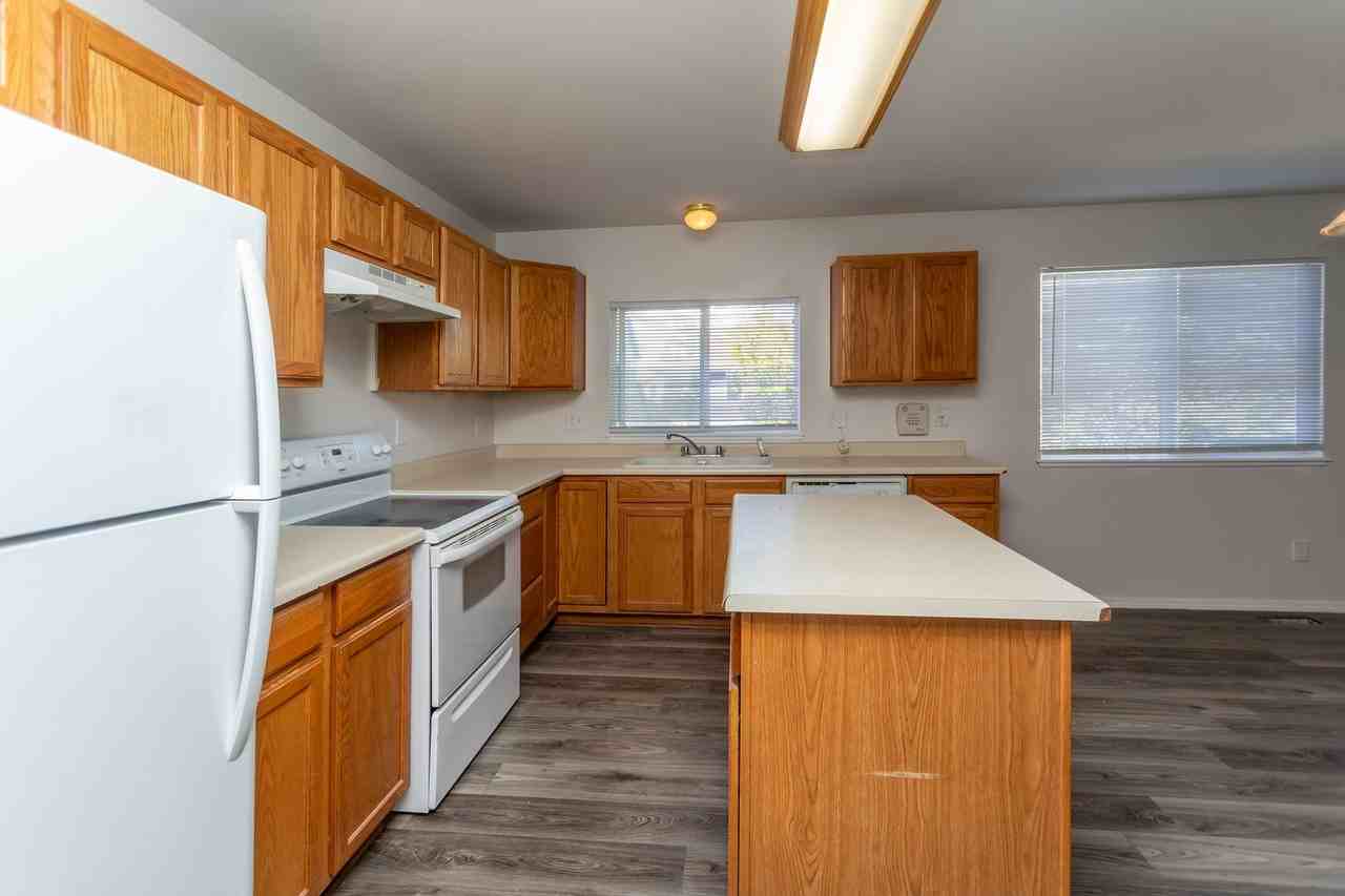 2146 Sage Grouse Ln - Photo 5 of 31