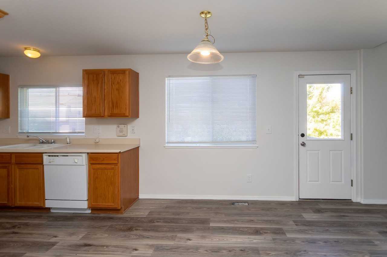 2146 Sage Grouse Ln - Photo 6 of 31