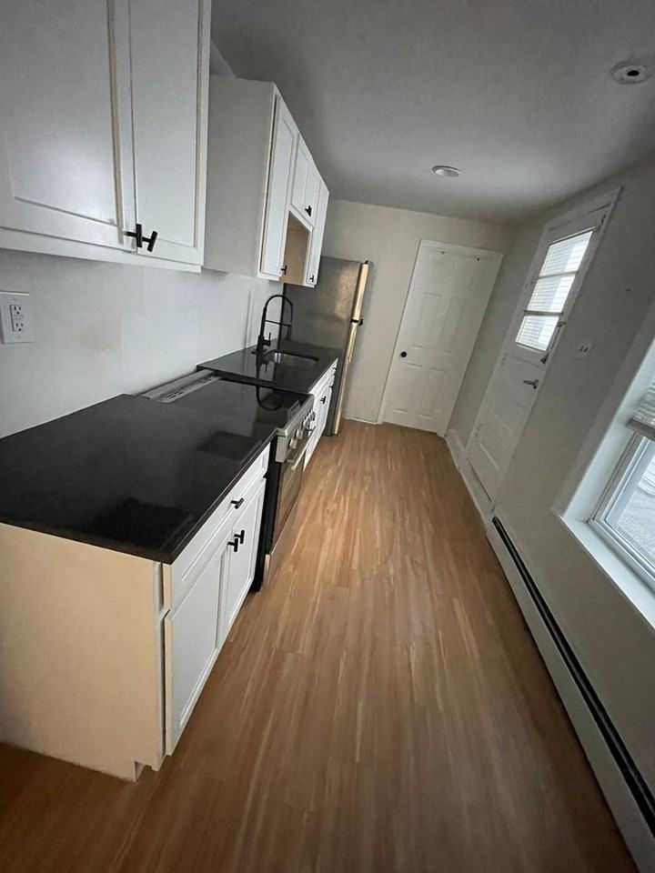 528 S 6th St - Photo 2 of 10