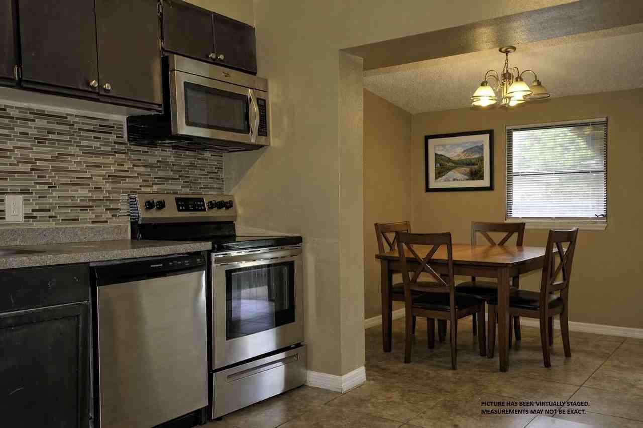 882 Prim Dr - Photo 4 of 23