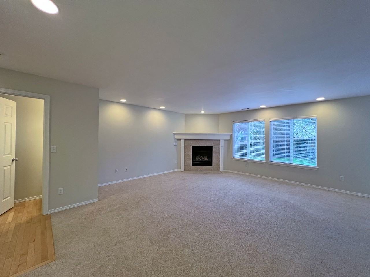 23527 Se 243rd St - Photo 4 of 49