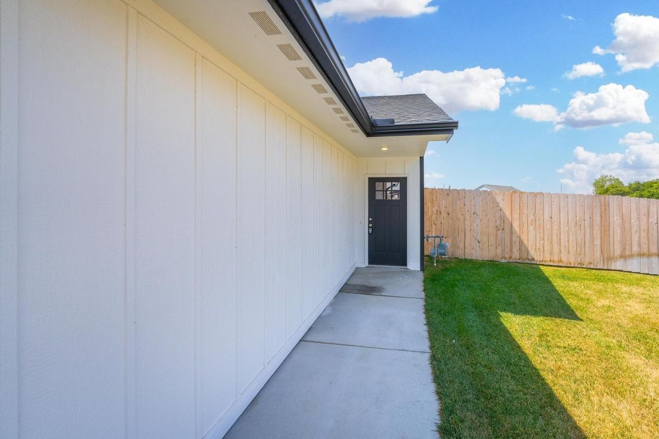 3513 W 45th St S - Photo 7 of 29