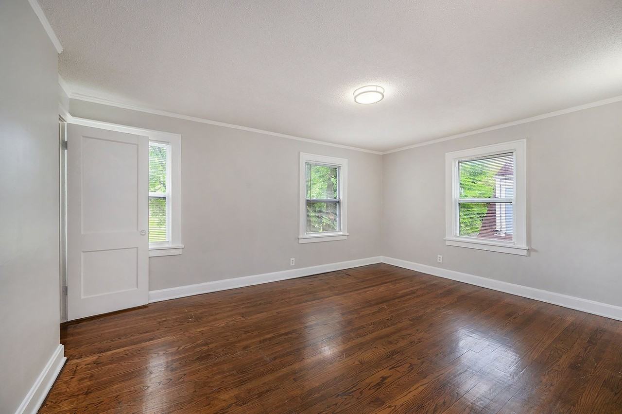 5403 Paseo Blvd - Photo 4 of 5